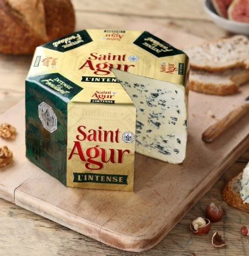 Сент-Агюр (Saint Agur) — французский голубой сыр