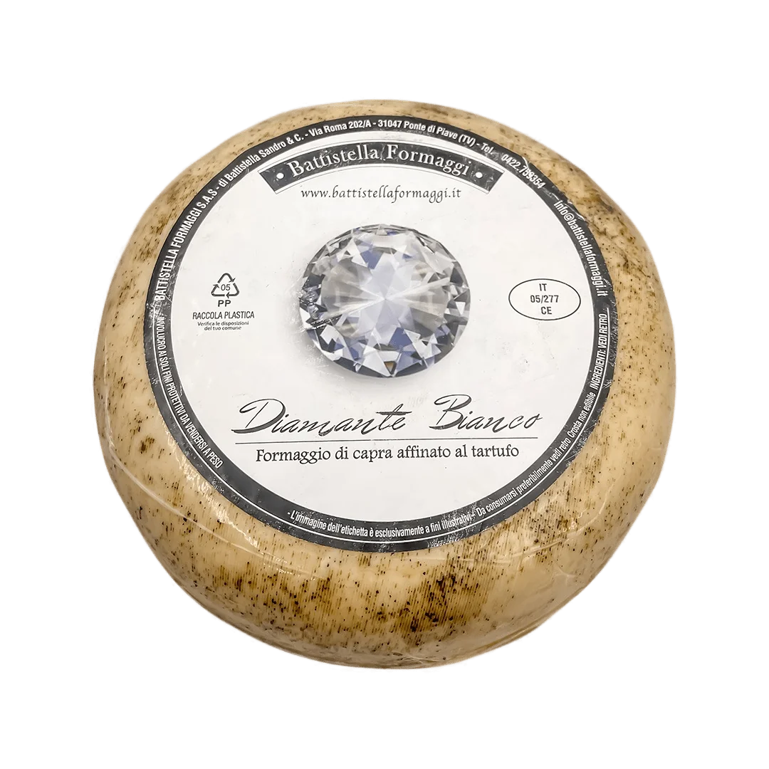 Сыр "Белый бриллиант" козий с трюфелем 50% 