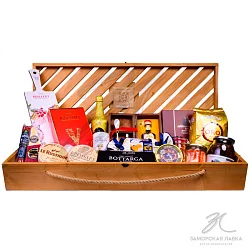 Подарочный набор с нарезкой хамона и деликатесами "Заморская лавка"