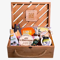 Подарочный мини набор с сырными деликатесами "Заморская лавка"