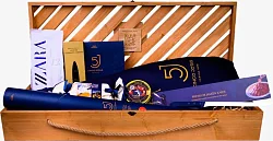 Подарочный набор с хамоном и деликатесами "Заморская лавка" Подарочный набор с хамоном и деликатесами "Заморская лавка"